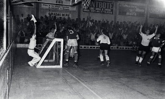 If there's hockey, there's Reno - 1970's - Image 1